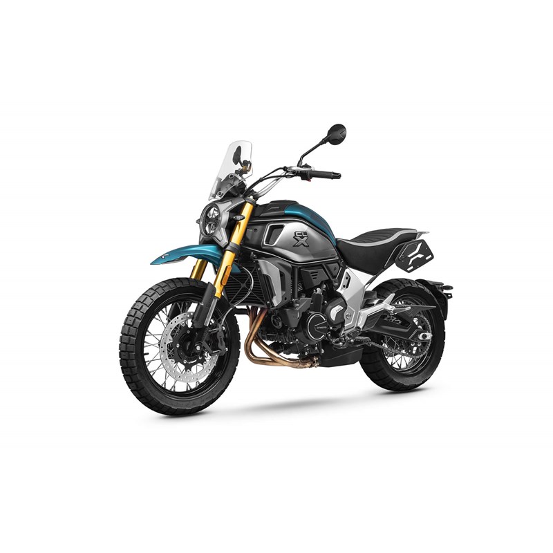 CFMOTO 700CL-X Adventure Moottoripyörä