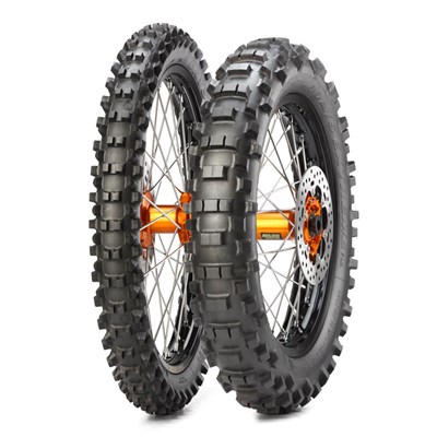 Metzeler MCE 6 Days Extreme 120/90-18 M/C 65R M+S Re. Moottoripyörän rengas