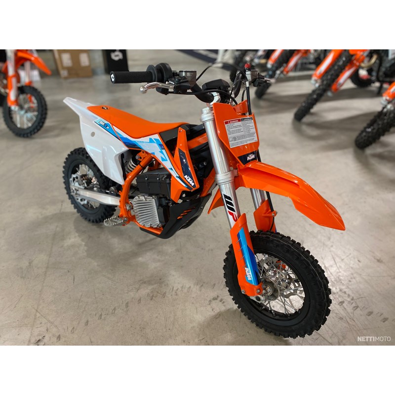 2023 KTM SX-E Lasten sähkökäyttöinen crossipyörä