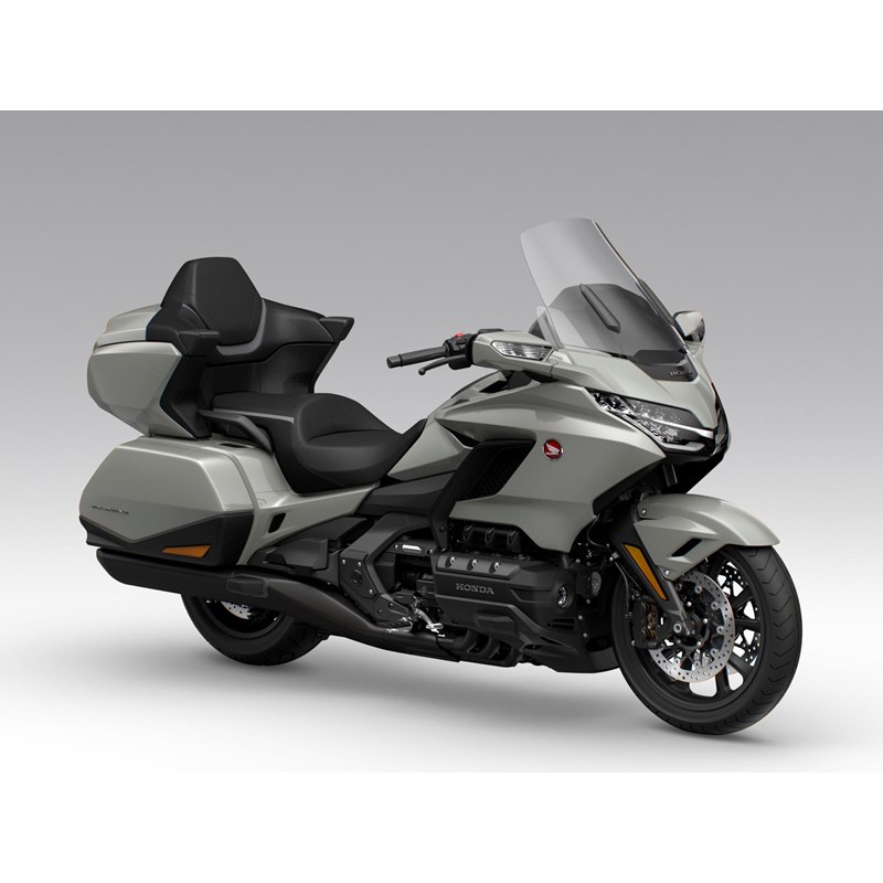 2026 GL1800 DCT NHC47 PEARL DEEP MUD GRAY