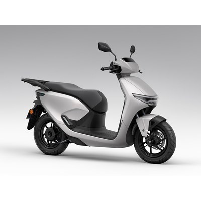 2026 EVP4S 4,2KW NHC85 PEARL JUBILEE WHITE