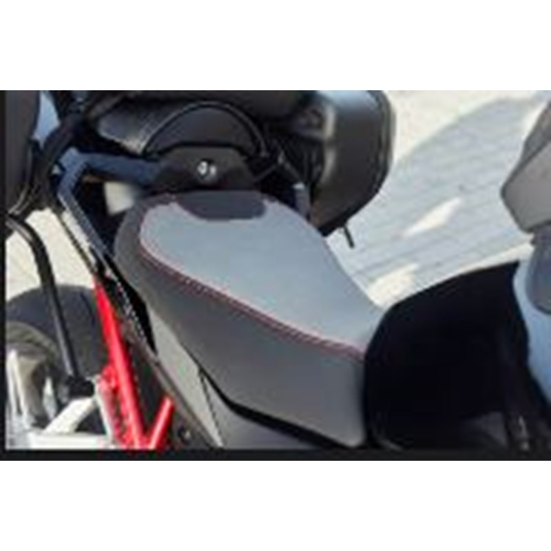 Honda CB750 Urheilullinen istuin