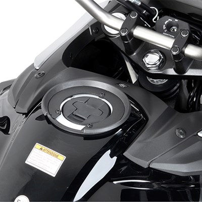 Givi Tanklock kiinnike, Suzuki