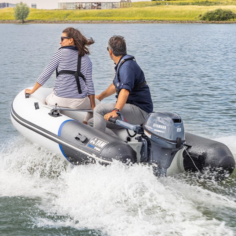 Yamaha YAM 270TAF kumivene